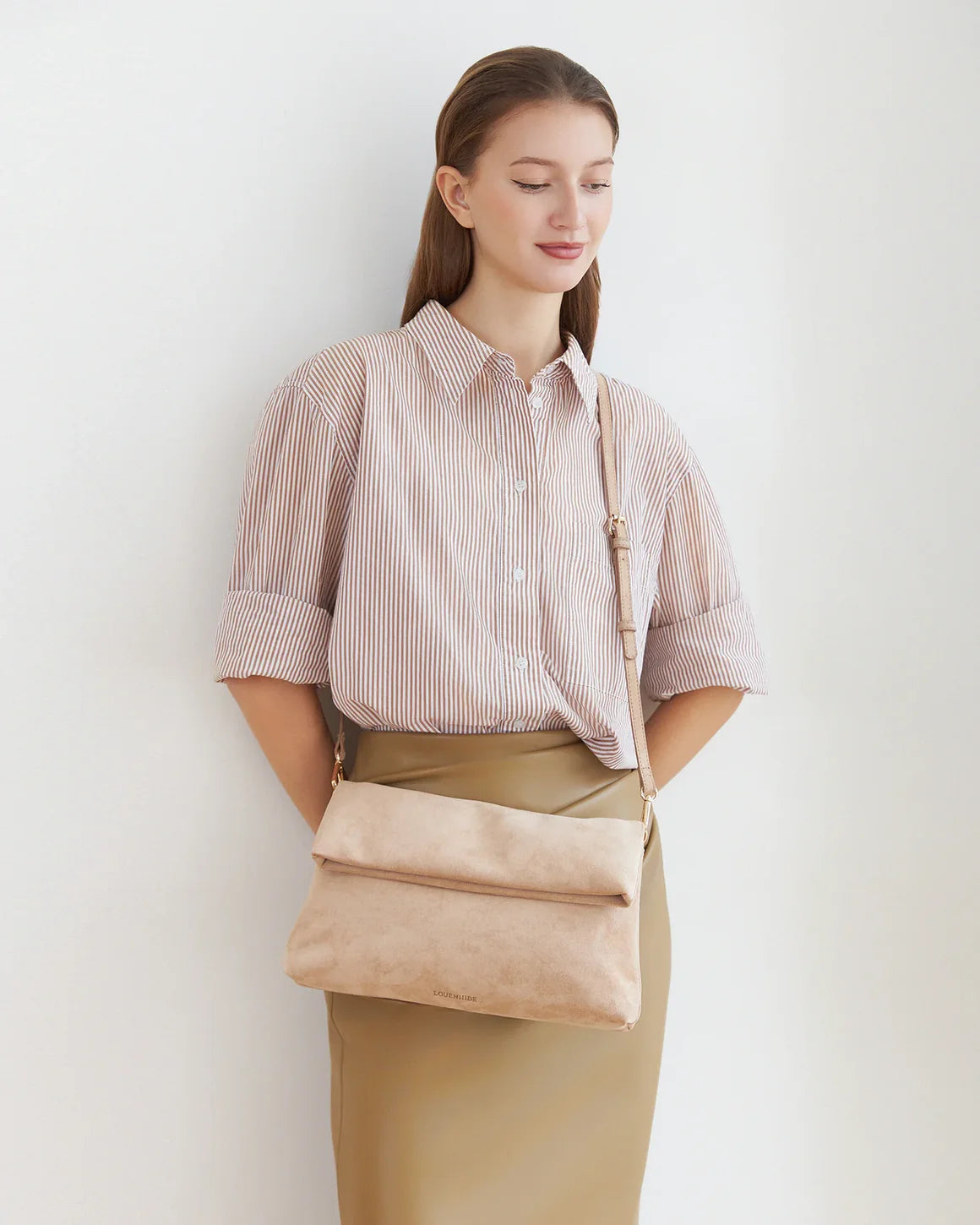 Louenhide - Luka Suedette Clutch ‘Blonde’