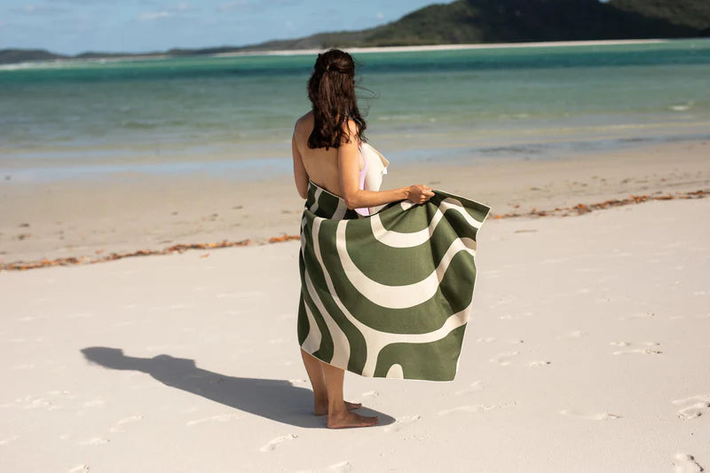 Nakie - Sand Free Beach Towel ‘Eucalyptus Green’