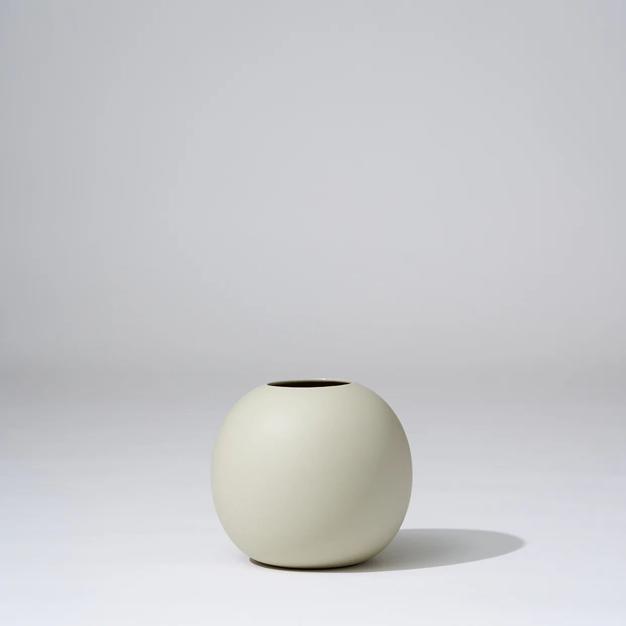 Marmoset Found - Medium Cloud Bubble Vase ‘Chalk’