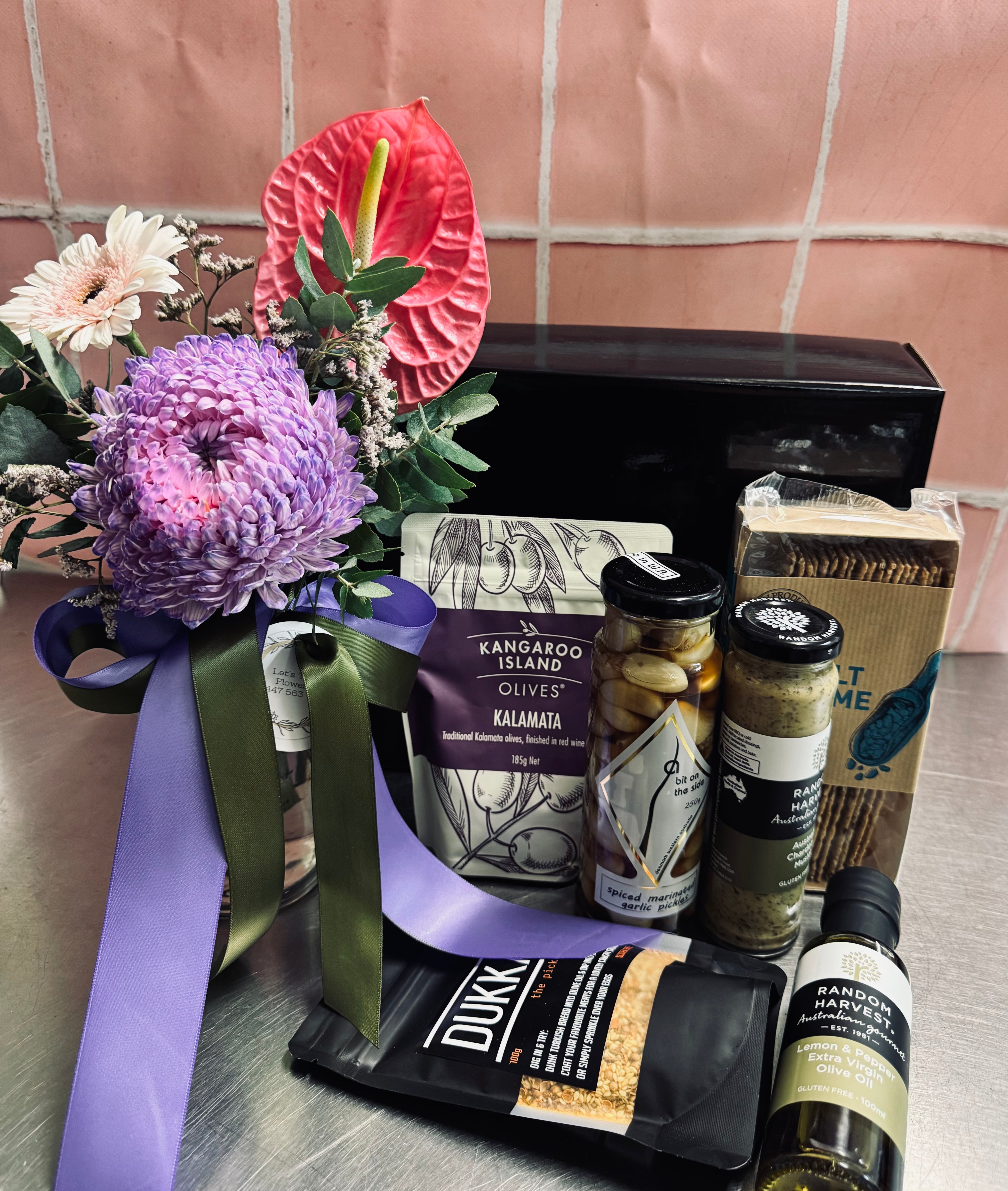 Bloom Box Hamper – Let's Talk Flowers