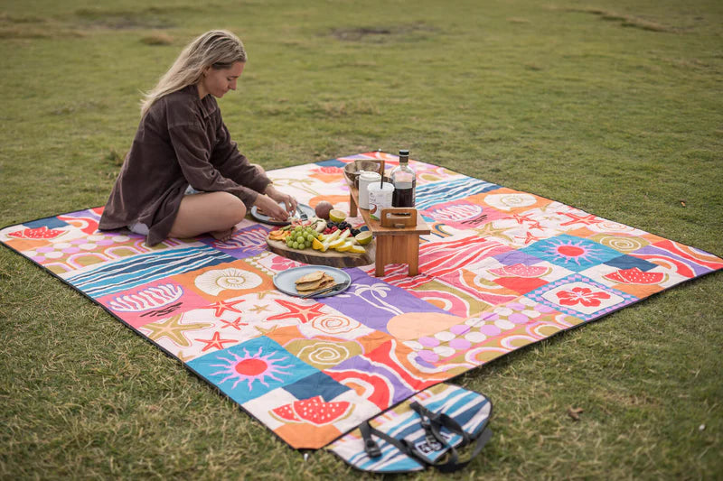 Nakie - Picnic Blanket ‘Retro Shores’