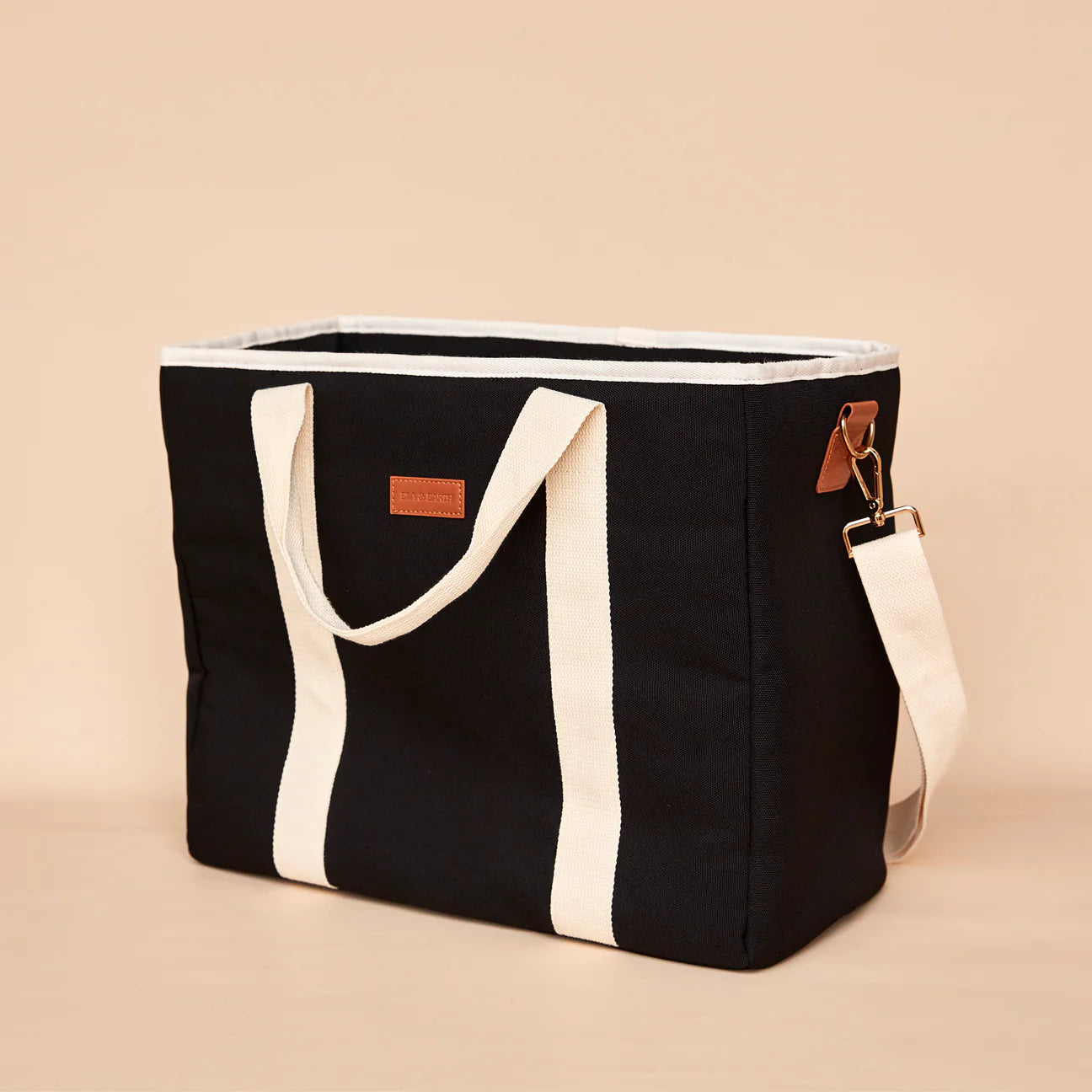 Ela & Earth - Black Weekender Cooler Bag